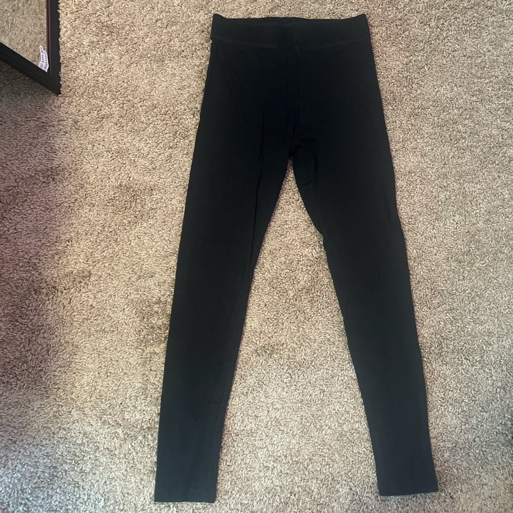Black leggings
